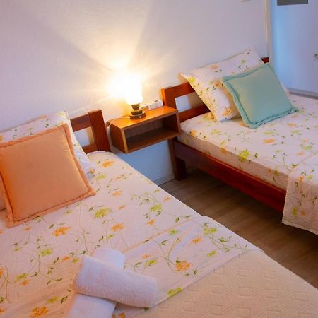 Apartment Tony - 2Bdr Beachfront 亚德里亚 外观 照片